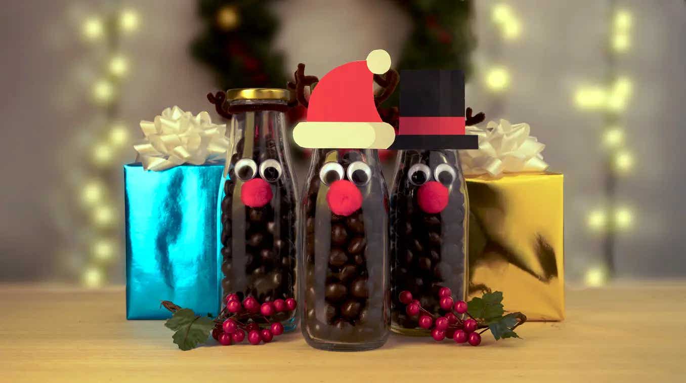 Renos navideños rellenos de chocolate HERSHEY’S SPECIAL DARK
